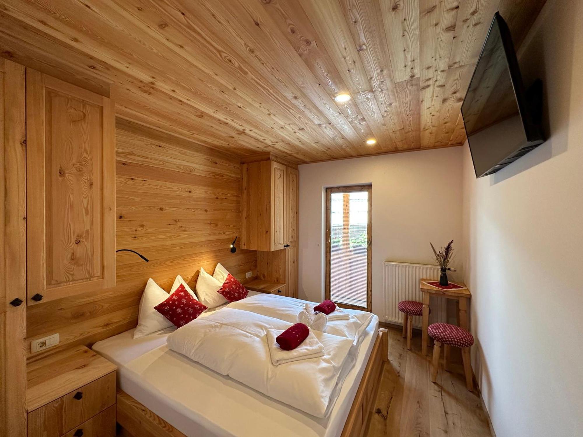 Hotel Surc Kranjska Gora Buitenkant foto