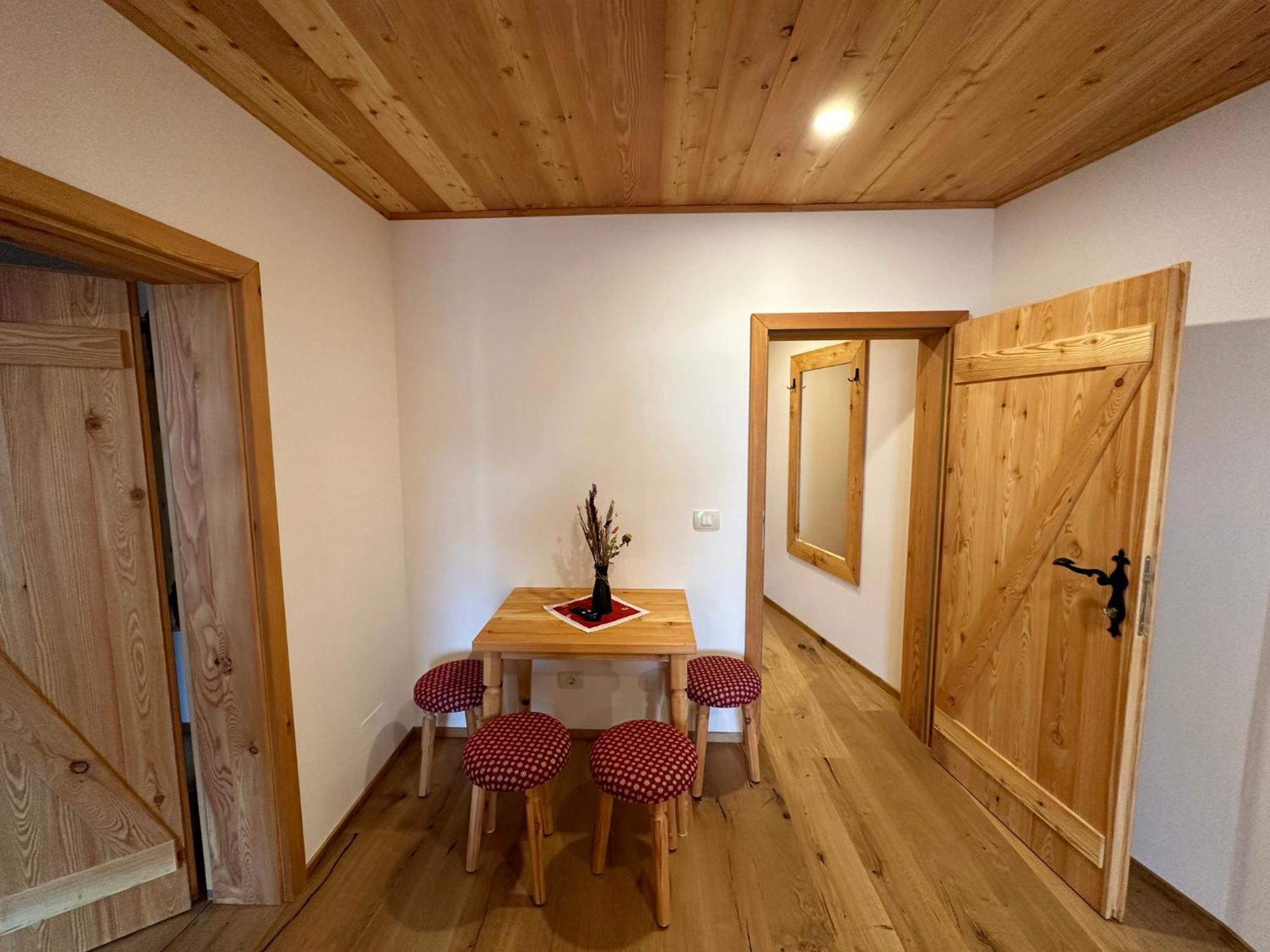 Hotel Surc Kranjska Gora Buitenkant foto